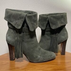 Johnston & Murphy Keaton Fringe Western Heeled Bootie 7.5M Cuffed Olive Suede